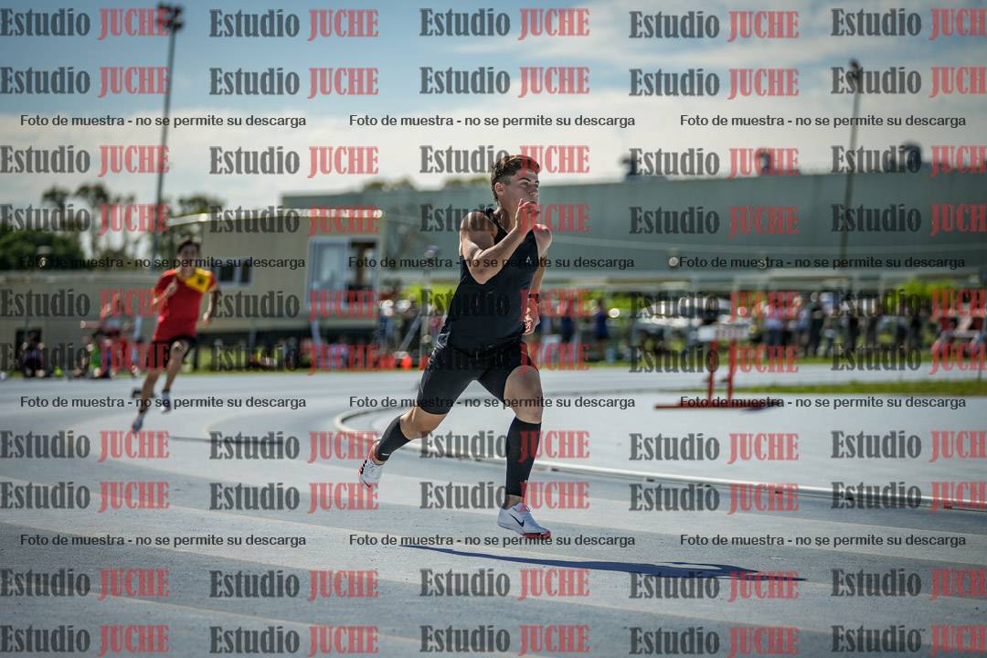 Fotos de los 400 m llanos de varones