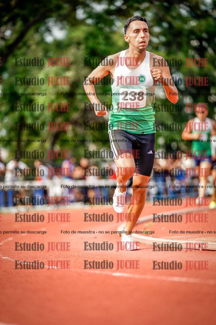 Fotos de los 3000 m llanos de varones