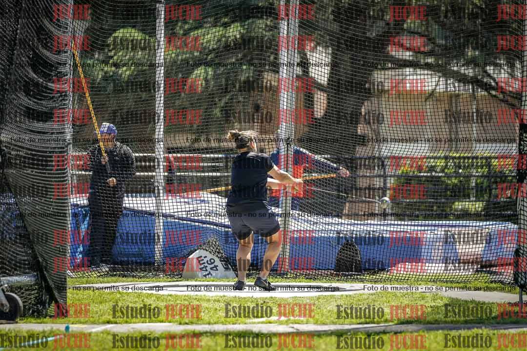 Fotos del lanzamiento de martillo de varones