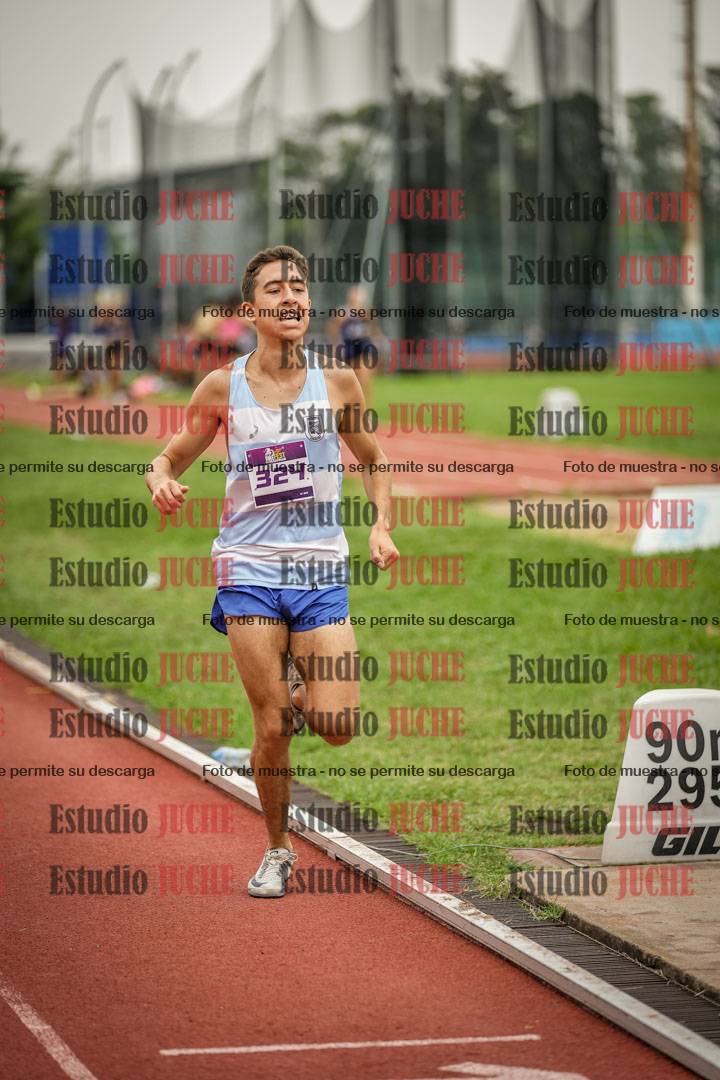 Fotos de los 800 m llanos de varones