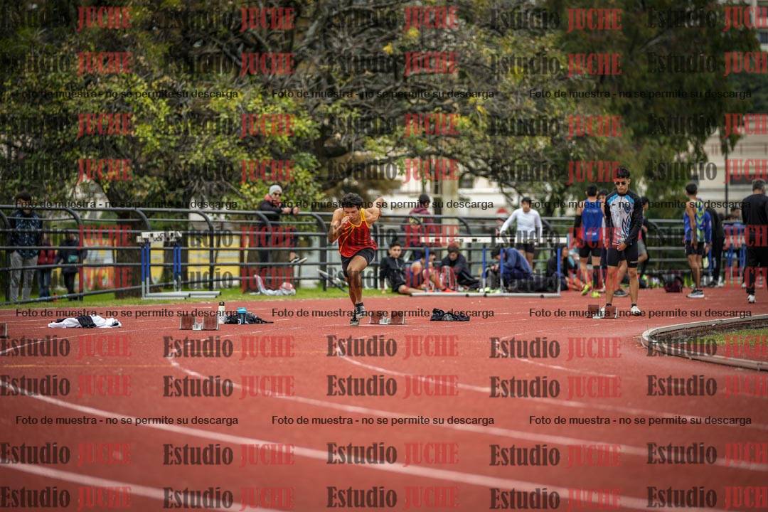 Fotos de los 200 m llanos de varones