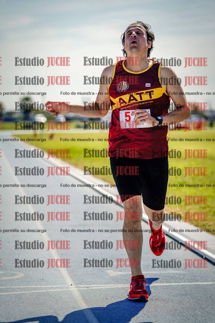 Fotos de los 800 m llanos de varones