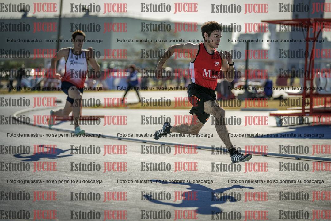 Fotos de los 400 m llanos de varones