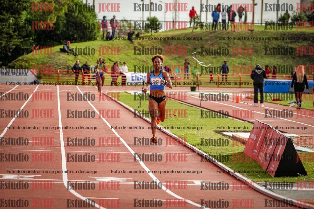 Fotos de los 800 m llanos de mujeres - hepta 7