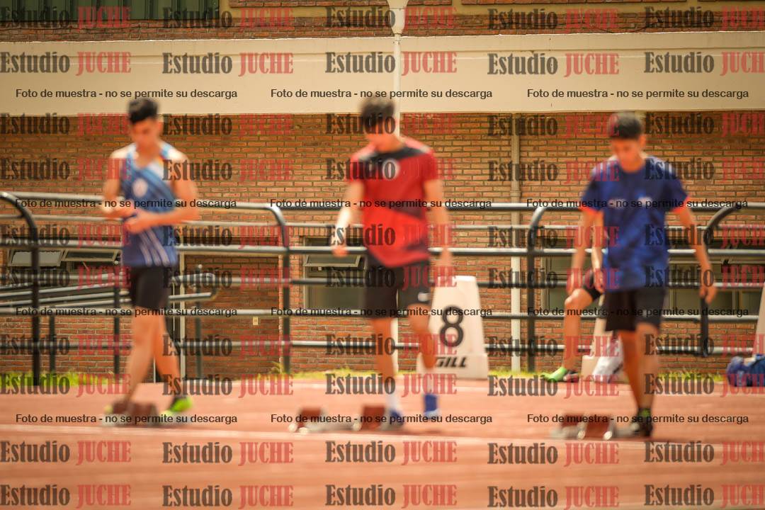 Fotos de los 100 m llanos de varones