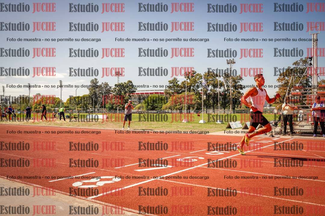 Fotos de los 400 m llanos de varones