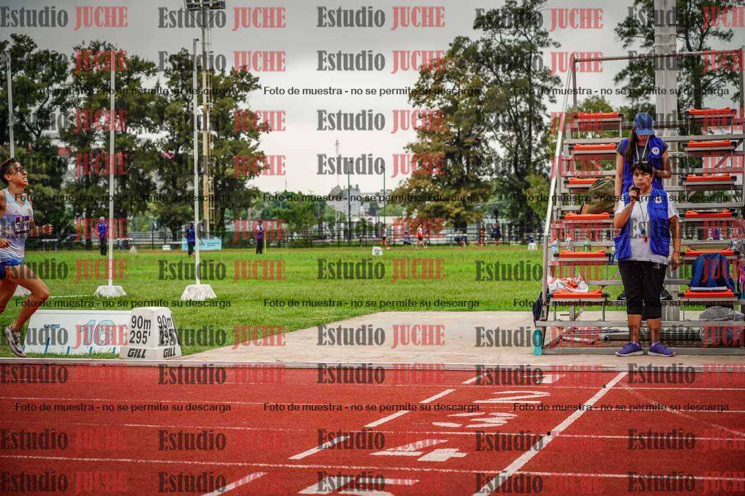 Fotos de los 800 m llanos de varones