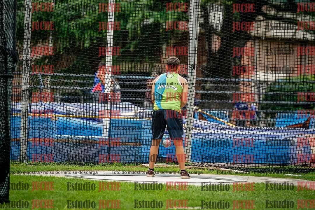 Fotos del lanzamiento de martillo de varones