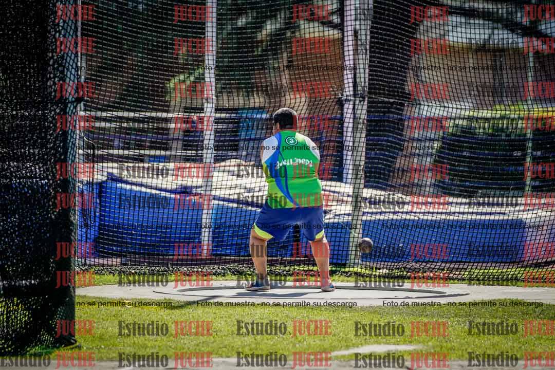 Fotos del lanzamiento de martillo de varones