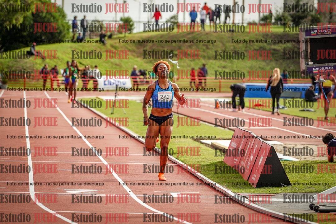 Fotos de los 800 m llanos de mujeres - hepta 7