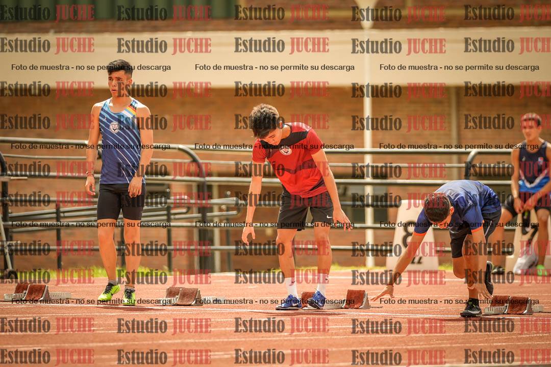Fotos de los 100 m llanos de varones