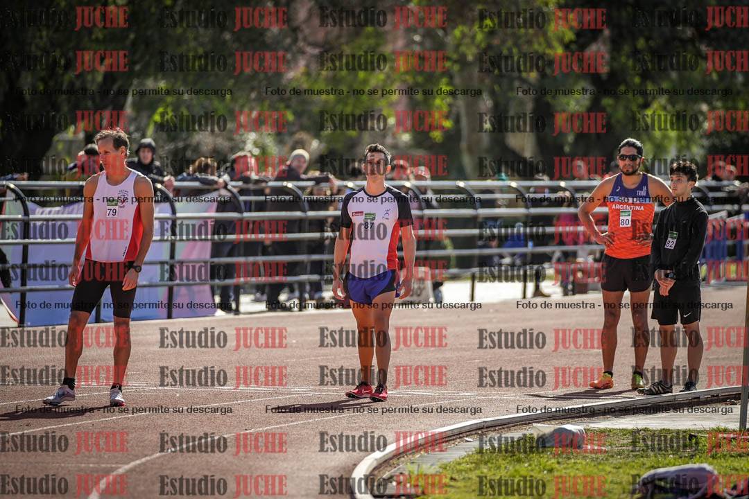 Fotos de los 800 m llanos de varones