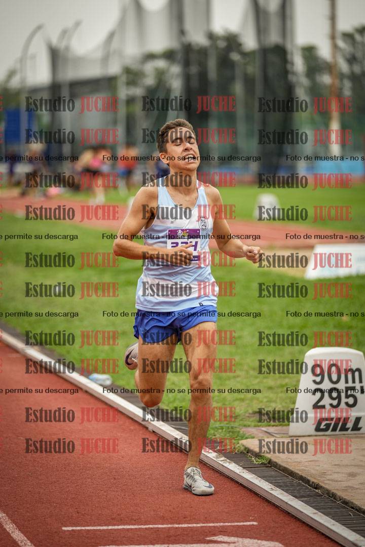 Fotos de los 800 m llanos de varones
