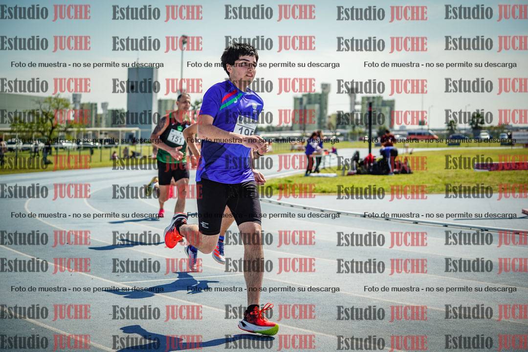 Fotos de los 800 m llanos de varones