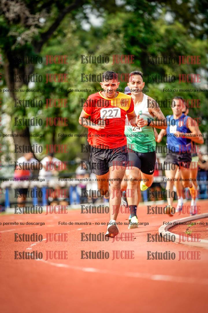 Fotos de los 3000 m llanos de varones