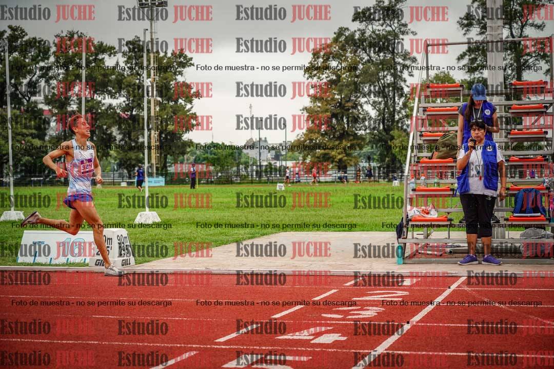 Fotos de los 800 m llanos de varones