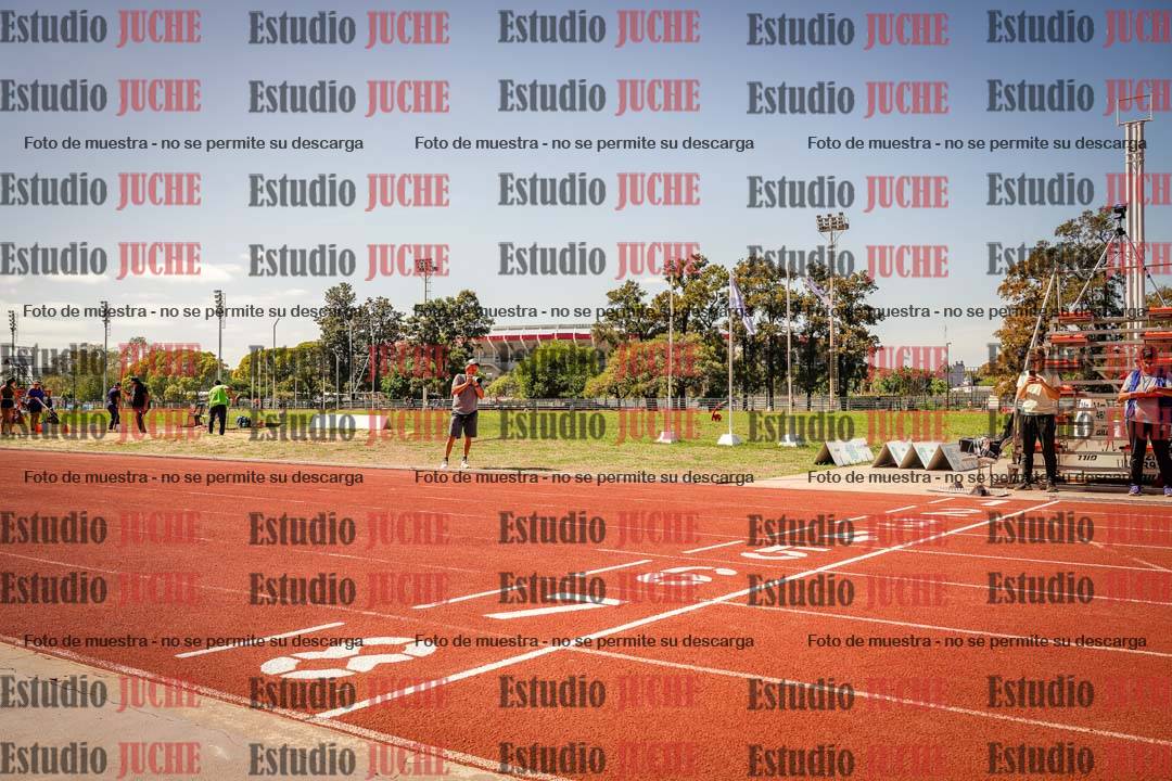Fotos de los 400 m llanos de varones