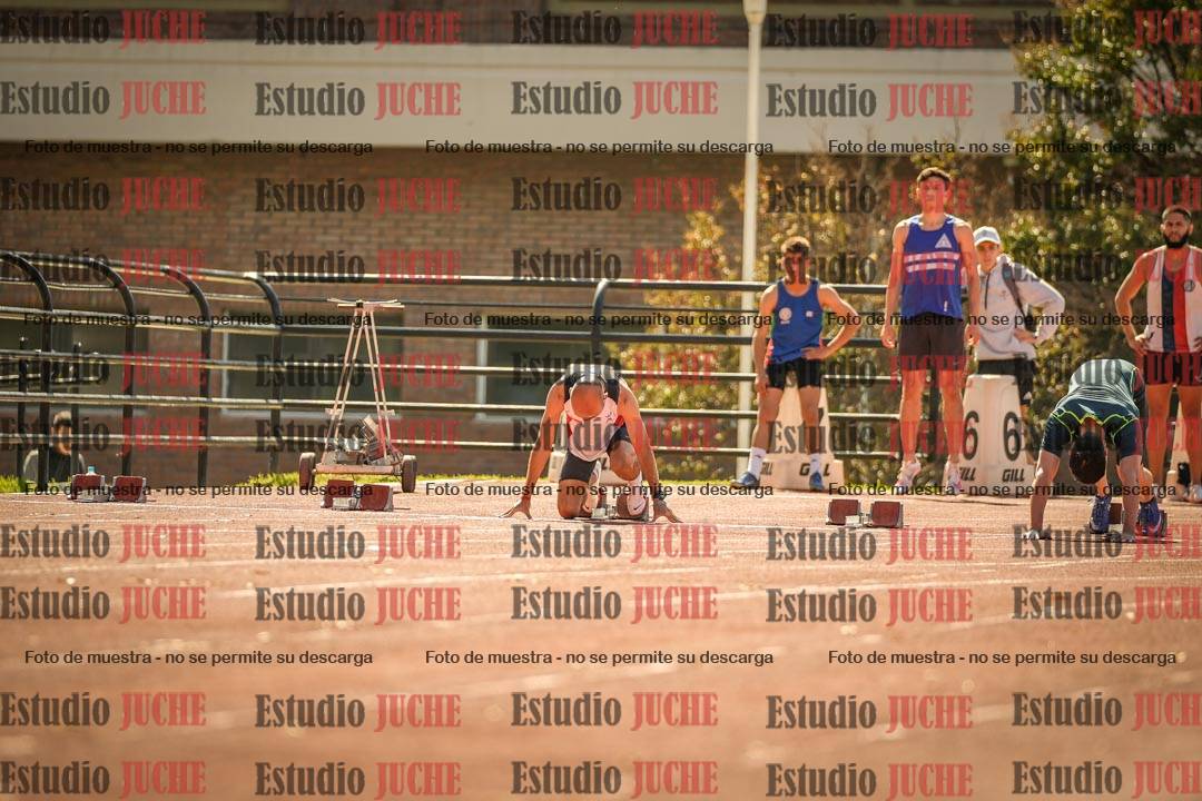 Fotos de los 100 m llanos de varones