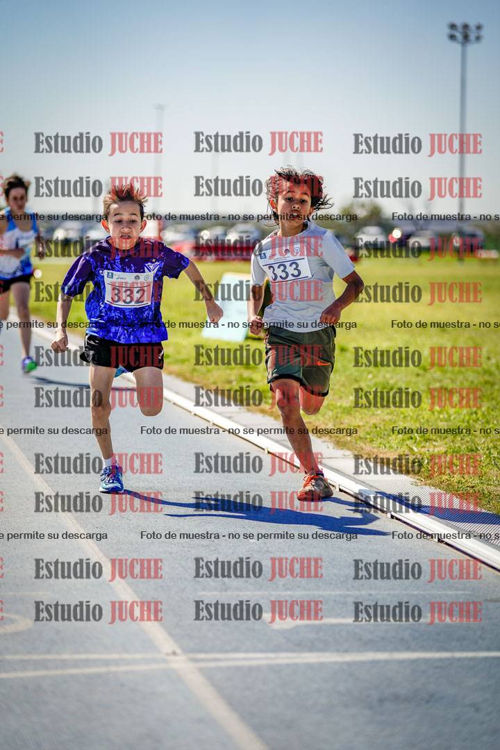 Fotos de los 1000 m llanos de varones