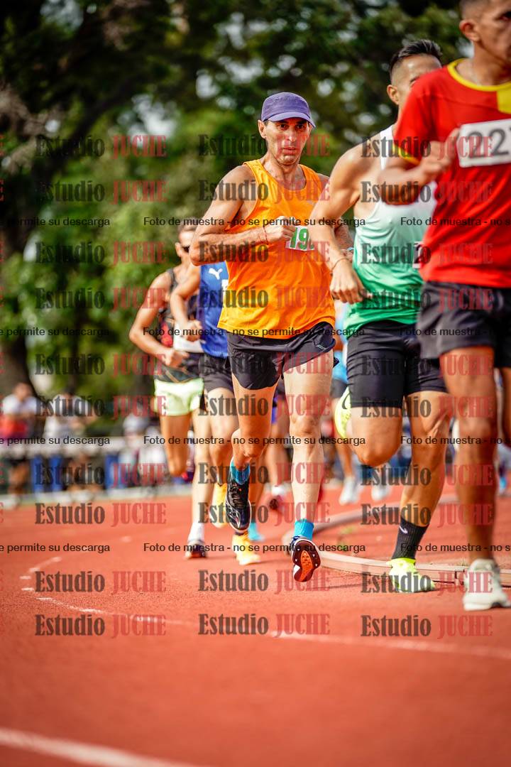 Fotos de los 3000 m llanos de varones