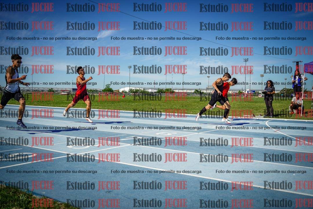 Fotos de los 400 m llanos de varones