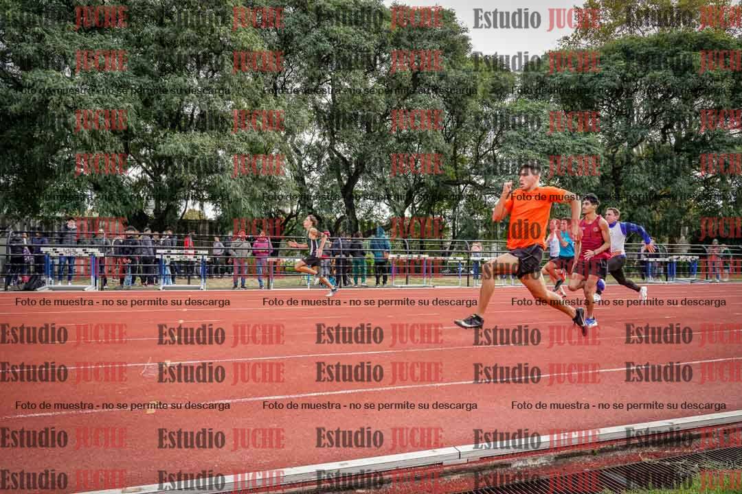 Fotos de los 100 m llanos de varones
