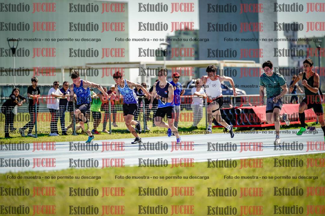 Fotos de los 100 m llanos de varones