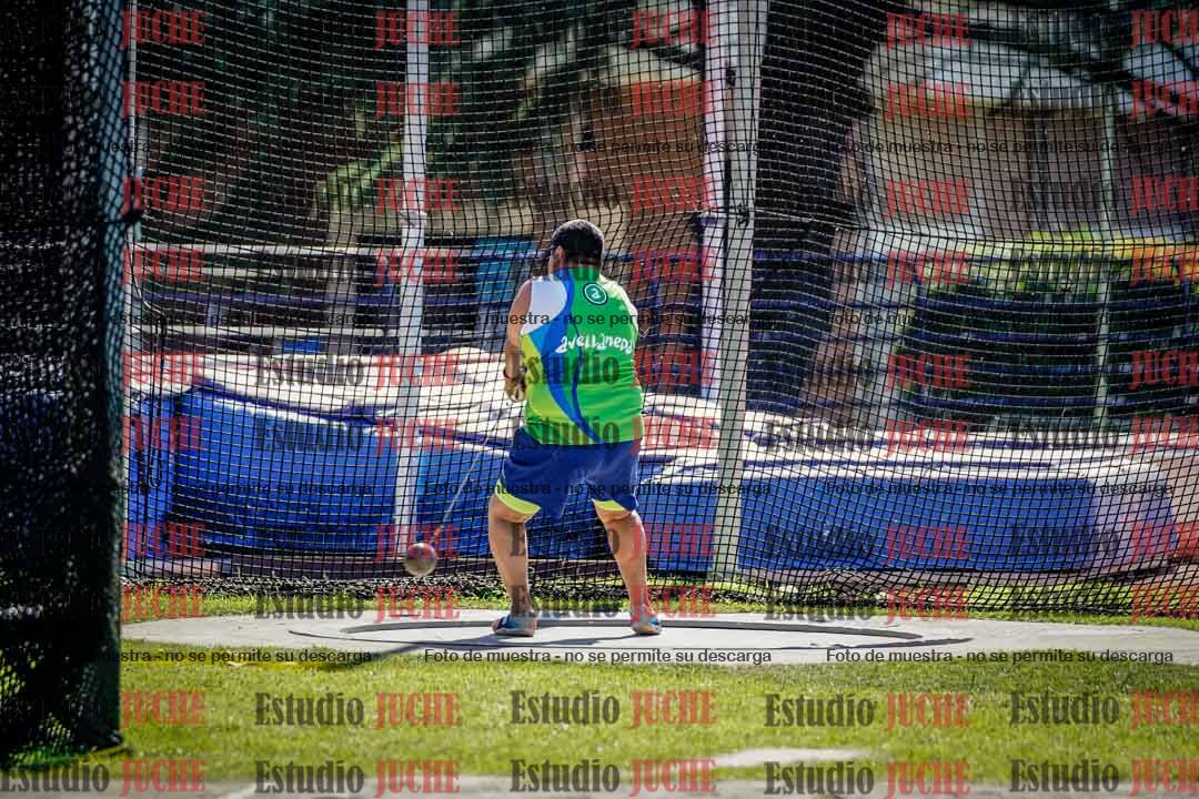 Fotos del lanzamiento de martillo de varones