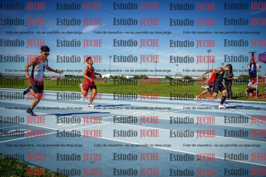 Fotos de los 400 m llanos de varones
