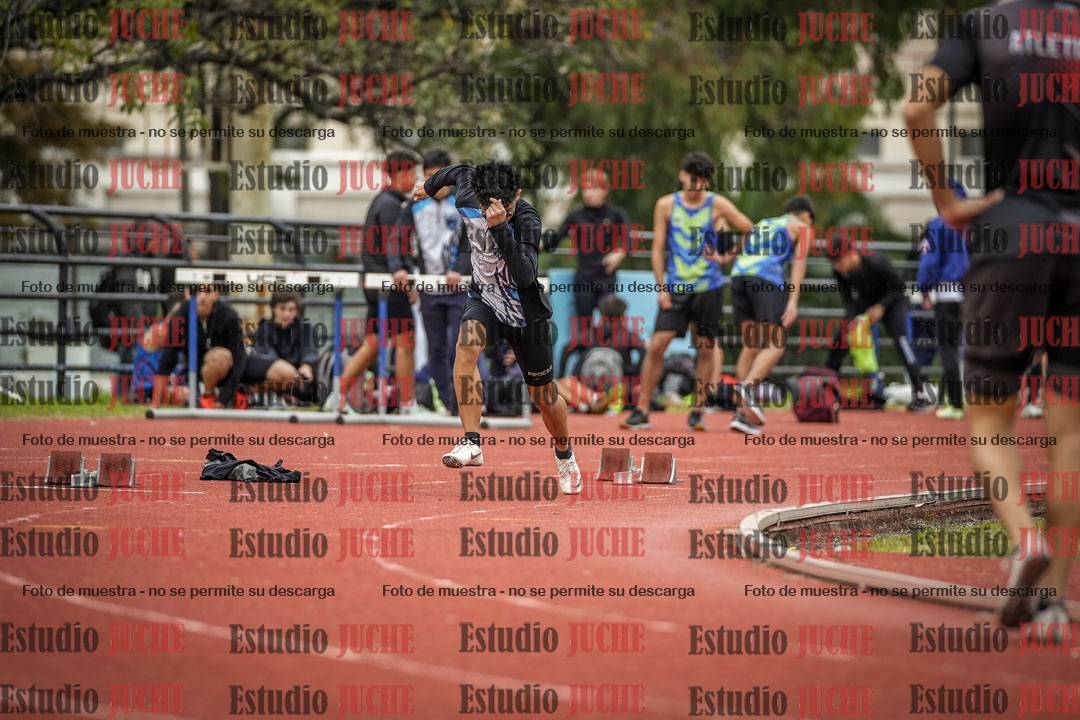 Fotos de los 200 m llanos de varones