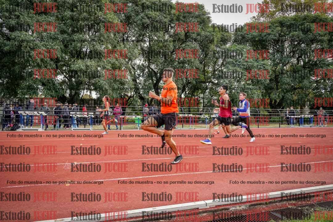 Fotos de los 100 m llanos de varones