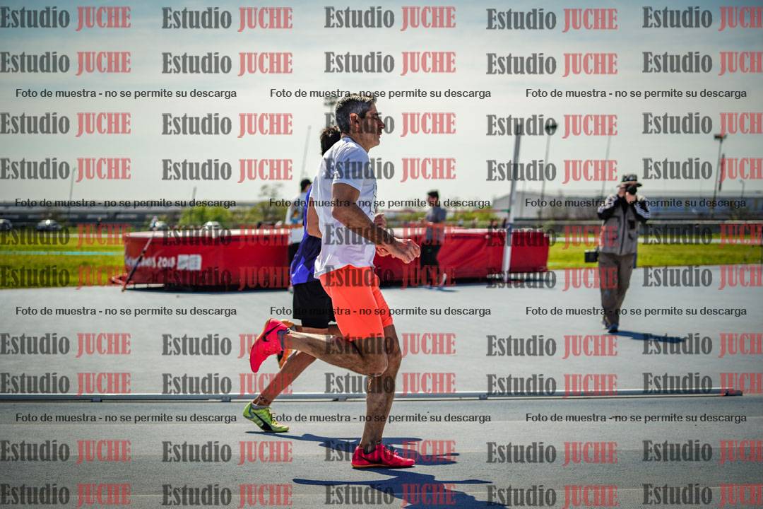 Fotos de los 800 m llanos de varones