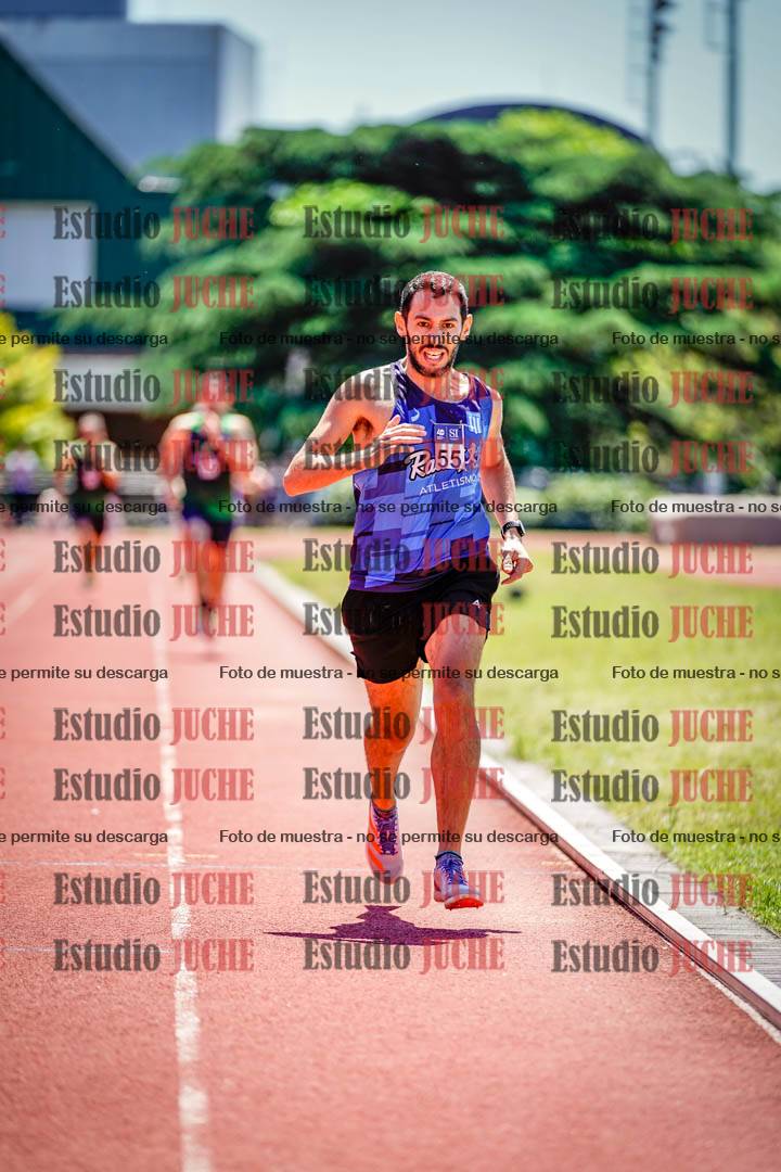 Fotos de los 800 m llanos de varones