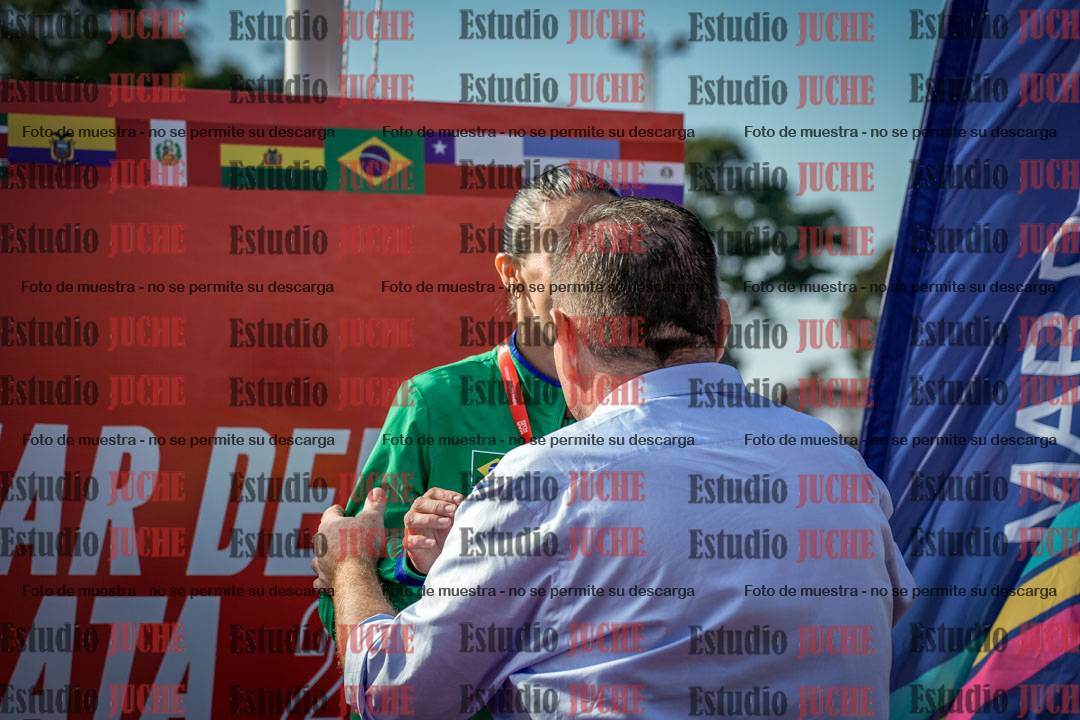 Fotos de algunos extras y podios del día 1
