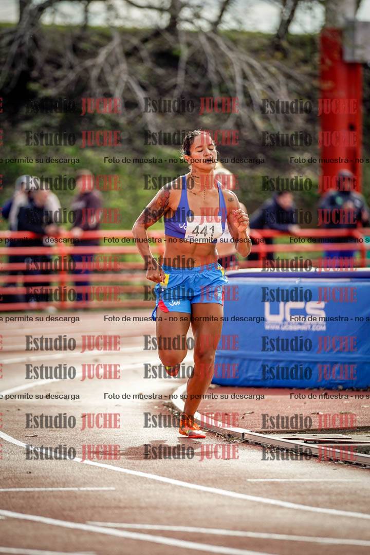 Fotos de los 800 m llanos de mujeres - hepta 7