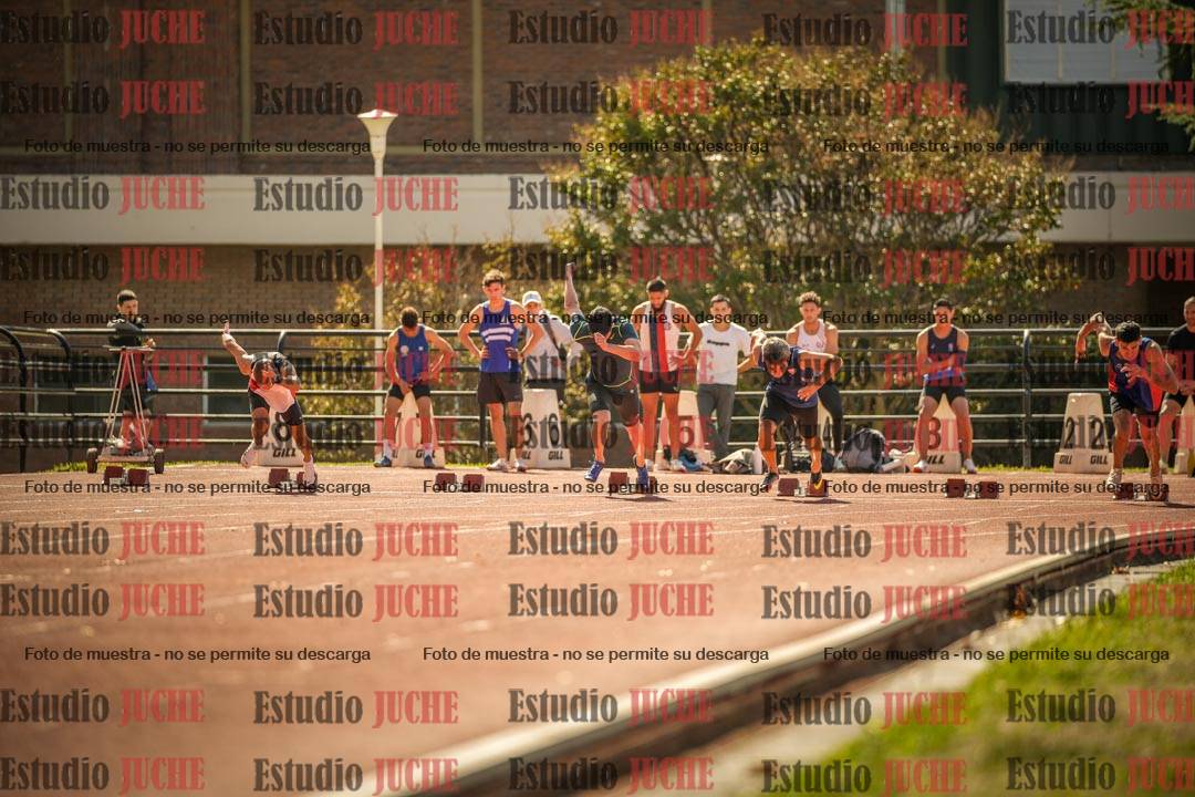Fotos de los 100 m llanos de varones