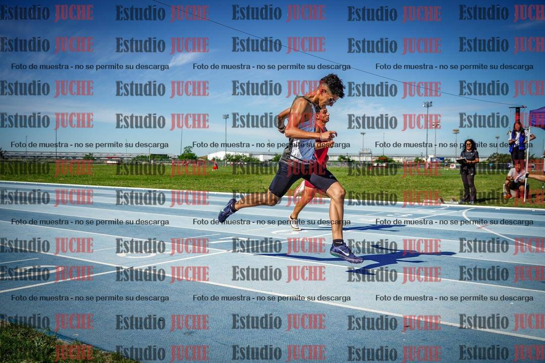 Fotos de los 400 m llanos de varones