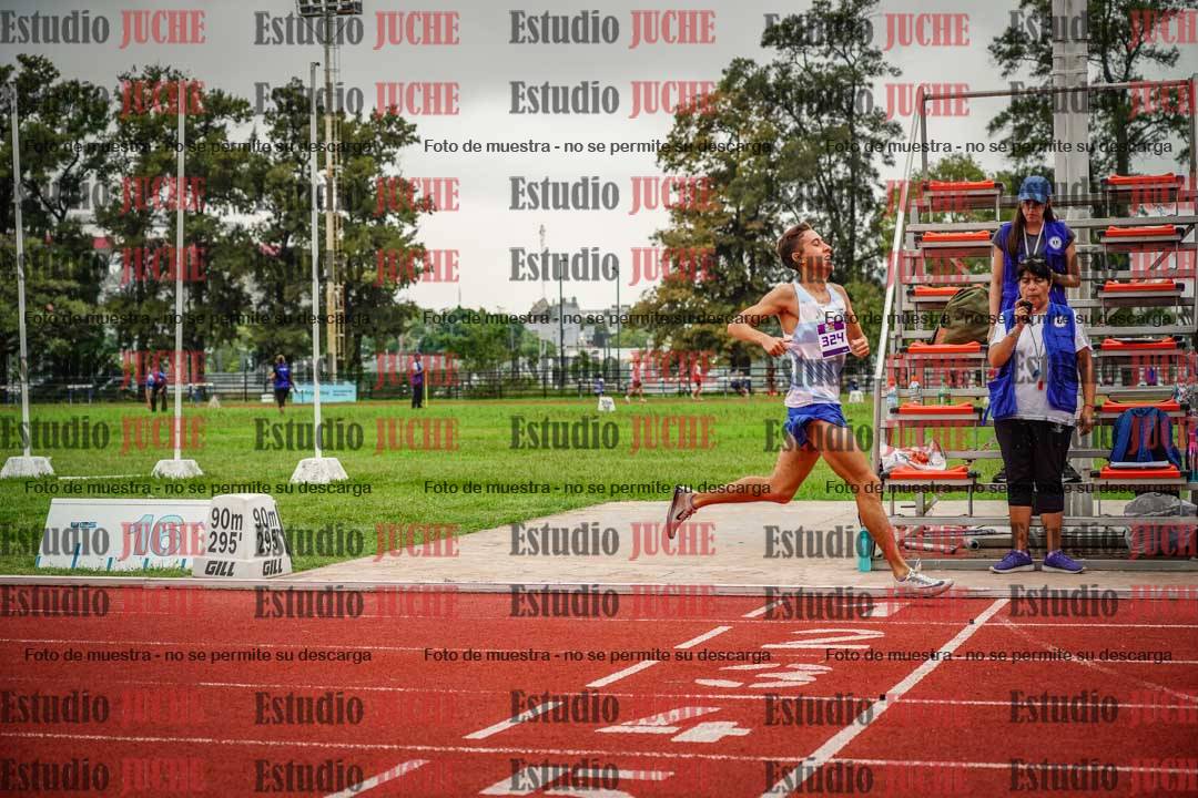 Fotos de los 800 m llanos de varones