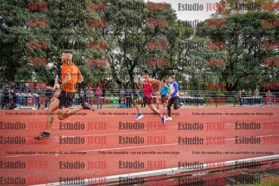 Fotos de los 100 m llanos de varones
