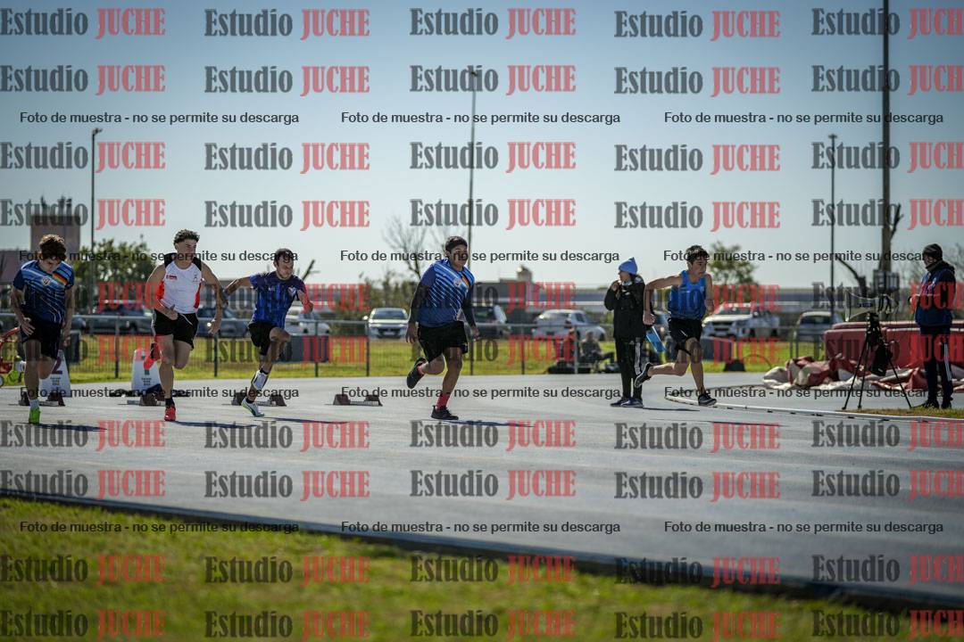 Fotos de los 100 m llanos de varones