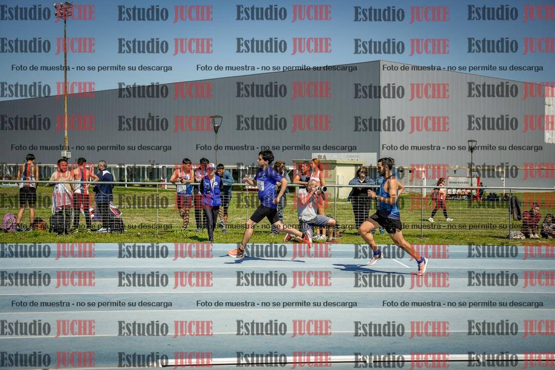 Fotos de los 800 m llanos de varones