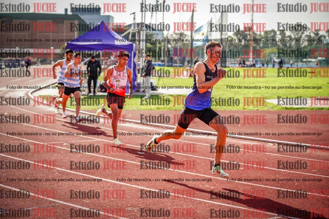 Fotos de los 800 m llanos de varones