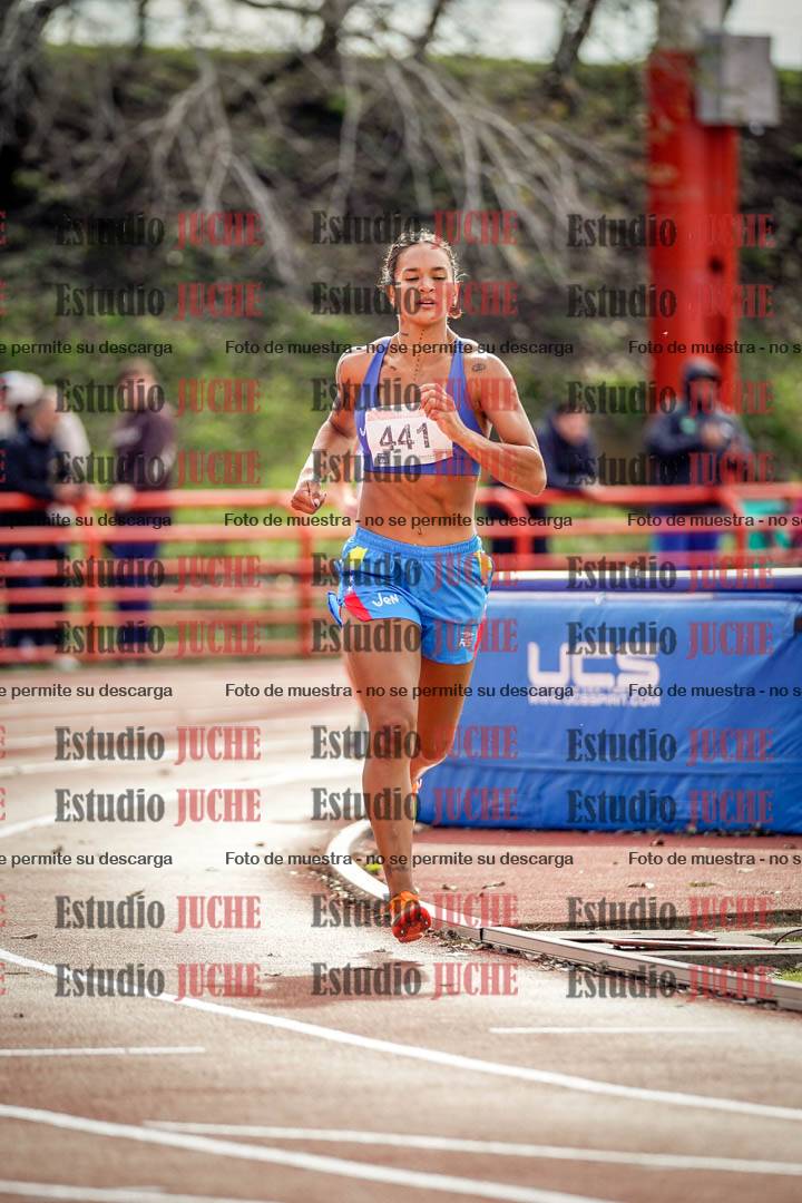 Fotos de los 800 m llanos de mujeres - hepta 7