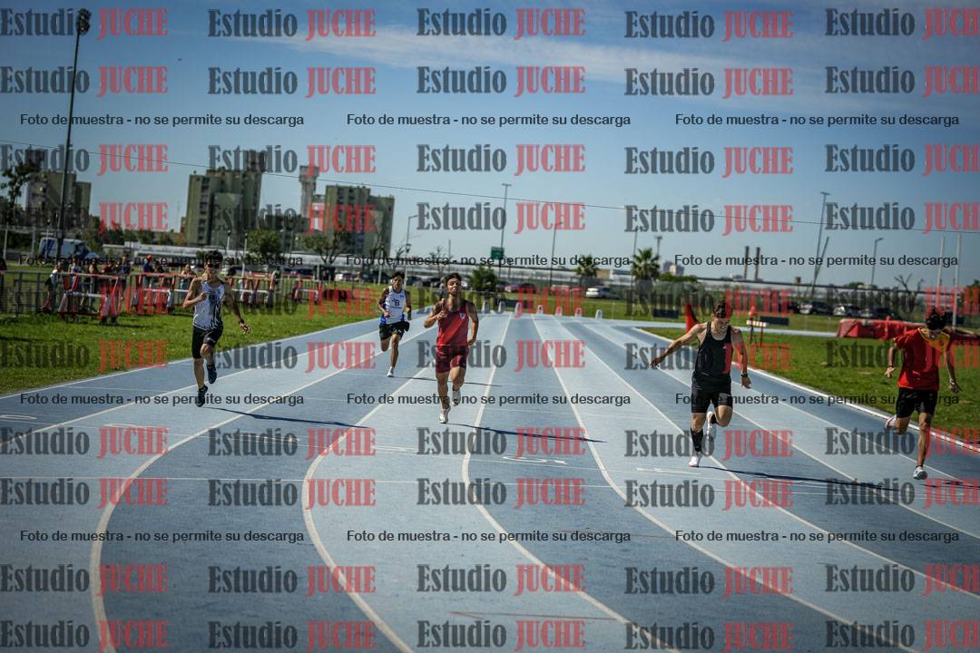 Fotos de los 400 m llanos de varones