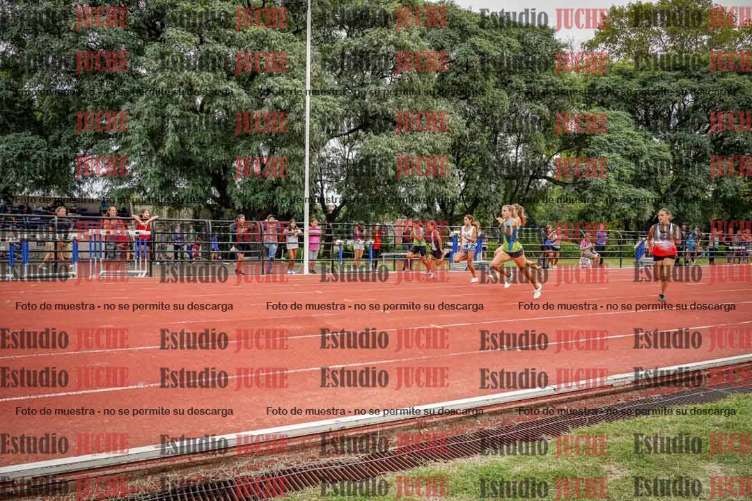 Fotos de los 80 m llanos de mujeres