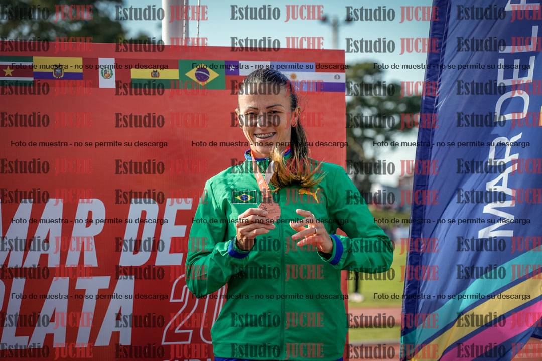 Fotos de algunos extras y podios del día 1