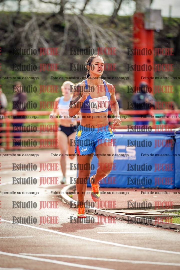 Fotos de los 800 m llanos de mujeres - hepta 7