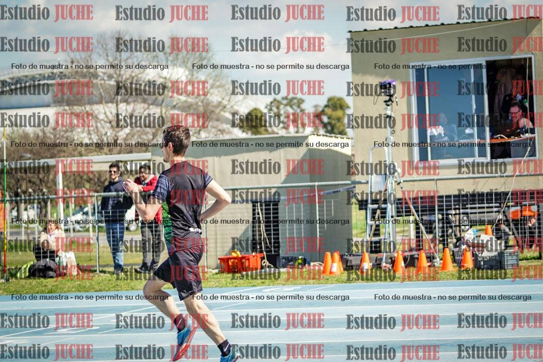 Fotos de los 800 m llanos de varones