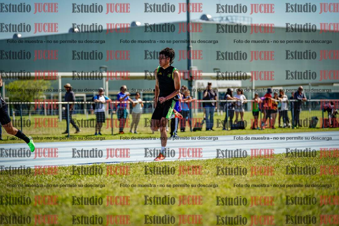 Fotos de los 100 m llanos de varones