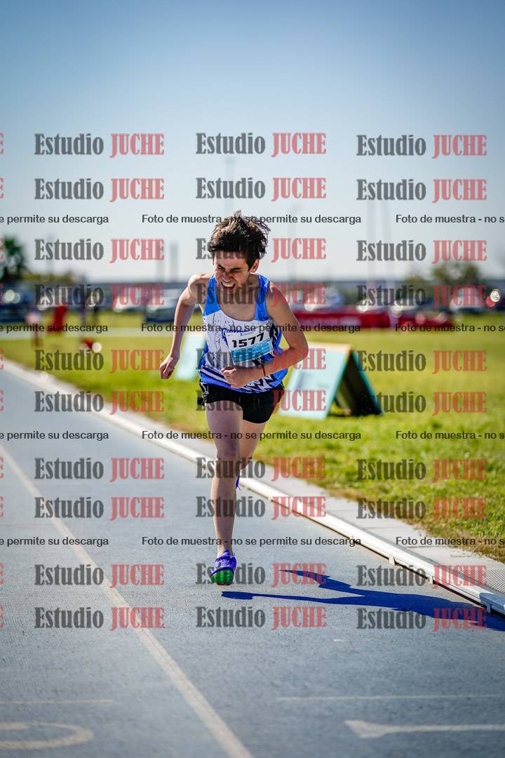 Fotos de los 1000 m llanos de varones